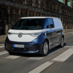 El VW ID. Buzz del 2025 obtuvo la máxima puntuación en el segmento de minivans del Estudio de Rendimiento, Ejecución y Diseño Automotriz (APEAL) de J.D. Power